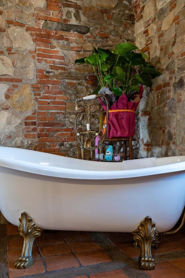 Luxury Corte Di Re Artu Лука Екстериор снимка