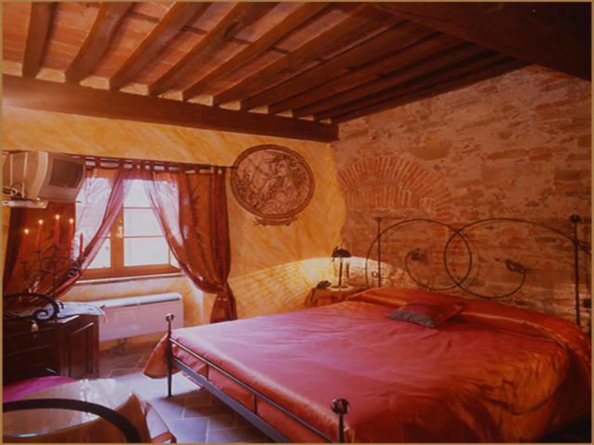 Luxury Corte Di Re Artu Лука Екстериор снимка