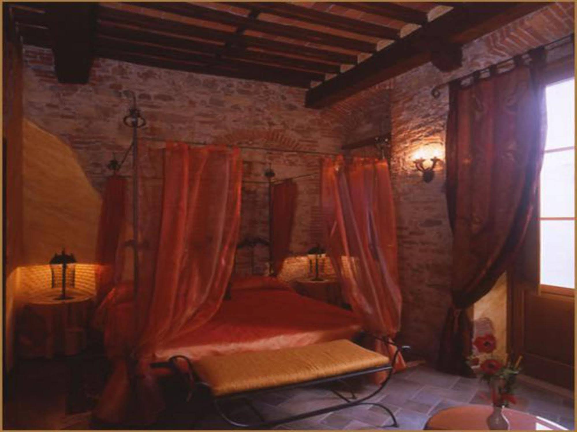 Luxury Corte Di Re Artu Лука Екстериор снимка